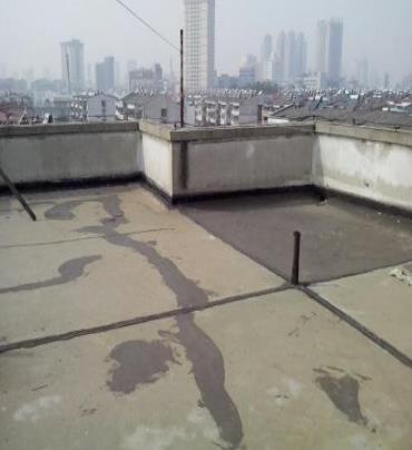 汨罗漏水维修 楼顶漏水是什么原因，楼顶漏水维修方法是什么?